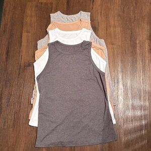 Women Sleeveless set of 4 Tank Tops brown Gray white heather gray sz M like new